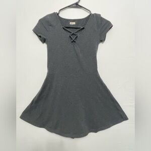 Hollister Charcoal Gray Crisscross Fit & Flare Dress XS (A180)✨